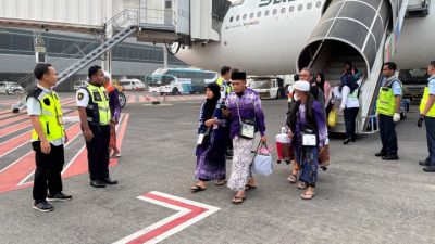 HNW Minta Pemerintah Matangkan Kajian sebelum Gulirkan Wacana “War Tiket Haji”