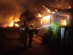 Kebakaran SPBE Cimuning Bekasi, 9 Unit Damkar Dikerahkan, Api Masih Berkobar