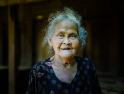 Senyum Mbah Sumarni Saksi TMMD Pati 2026, Harapan Baru di Usia Senj