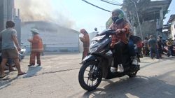 Gudang PT Surya Pasifik di Cengkareng Terbakar, Asap Hitam Membumbung Tinggi