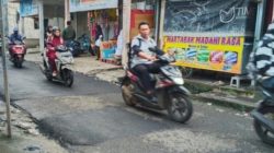 DPUPR Cepat Tanggal: Jalan Rusak di Stasiun Citayam Depok Mulai Diperbaiki