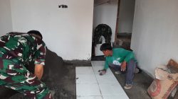 RTLH Milik Bapak Syahroni Masuki Tahap Pemasangan Keramik oleh Satgas TMMD 128