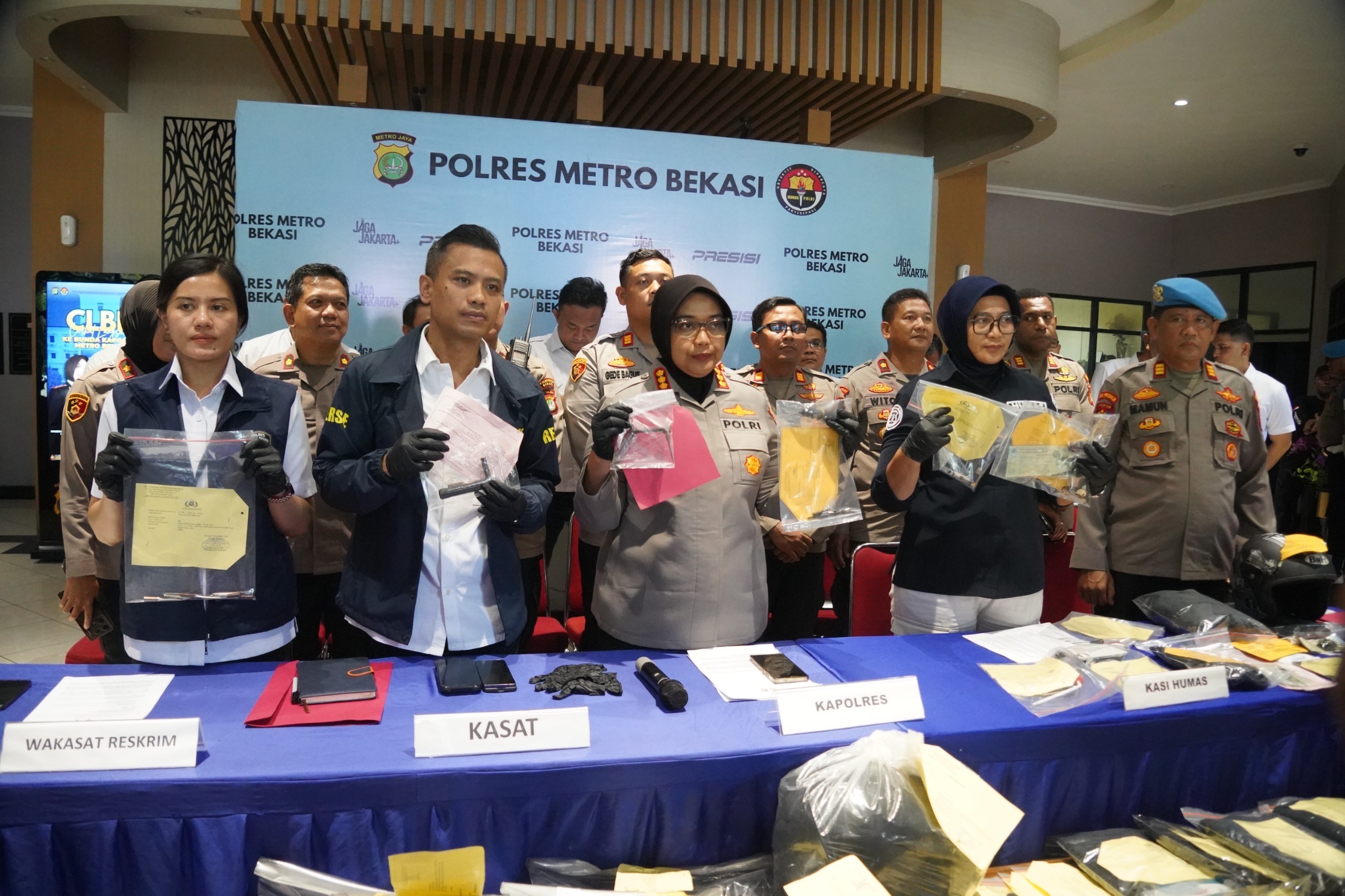 Polres Metro Bekasi Bekuk 25 Pelaku Curanmor, 23 Motor Disita