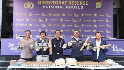 Polda Metro Bongkar Penyelundupan Merkuri, Barang Disamarkan Dalam Karpet