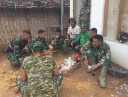 Hangatnya Kebersamaan Satgas TMMD dan Warga di Rumah Program RTLH