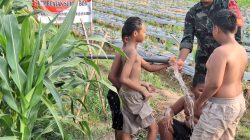 Keceriaan Anak-Anak Desa Godo Nikmati Air Sumur Bor Program TMMD