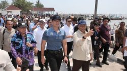AHY Dorong Penguatan Infrastruktur Pesisir saat Tinjau Kampung Nelayan Tanjung Kait