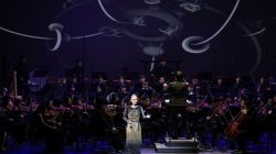 Robot Sophia Nyanyi Lagu Klasik di Hong Kong, Debut Perdana Bareng Orkestra Bikin Kagum Penonton
