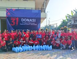 Rayakan HUT ke-31, Telkomsel Salurkan Sembako untuk Lansia di Bantarjati