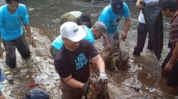 Walikota Depok Turun Langsung Bebersih Kali dan Lingkungan di Seluruh Wilayah Depok