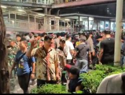 Demo GMKI Ricuh di Salemba Jakarta Pusat, Massa Bakar Ban dan Tolak Membubarkan Diri