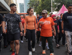 Pramono Anung Gandeng Cinta Laura Kampanyekan Pilah Sampah di CFD Jakarta, Anak Muda Diajak Ubah Gaya Hidup
