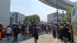 Bentrokan Jalan Tambak Menteng Dipicu Teguran Knalpot Bising, Gerobak Pedagang Jadi Sasaran Amuk Massa