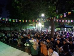 Koramil 01/Tebet Nobar Piala Dunia Bersama Masyarakat