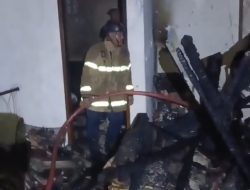 Rumah di Mampang Pancoran mas Terbakar Diduga gegara Minyak Jelantah, Petugas Luka Ringan
