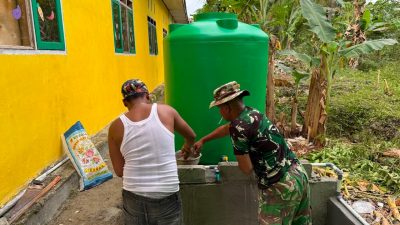 Program Manunggal Air Bersih di SDN Umbele Masuki Tahap Pengecatan Tandon Air