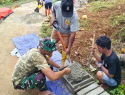 Pembuatan Batako Dikebut, Dukung Pembangunan MCK Masjid Desa Polewali