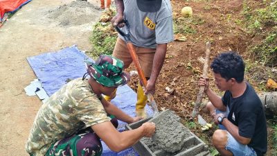 Pembuatan Batako Dikebut, Dukung Pembangunan MCK Masjid Desa Polewali