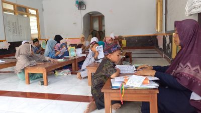 YBM PLN UP2B Bali Konsisten Dukung Pendidikan Keagamaan Melalui Santunan Guru Ngaji di TPQ Fi'lul Khair