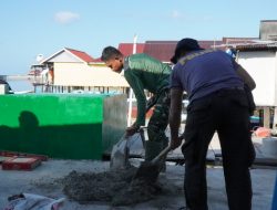 Satgas TMMD Ke-129 Bersama Masyarakat Lanjutkan Pekerjaan Program Manunggal Air Bersih di Desa Umbele