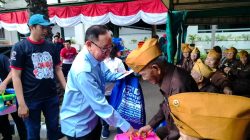 Pemkot Jakut Serahkan Tali Kasih kepada 100 Veteran, Rawat Semangat Perjuangan Kemerdekaan
