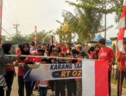 RT 02 Tampil Beda di Karnaval HUT ke-81 RI, Hadirkan Kendaraan Lapis Baja yang Jadi Perhatian Warga
