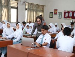 Polres Kebumen Bekali Siswa SMAN 1 Kebumen Hadapi Banjir Informasi AI