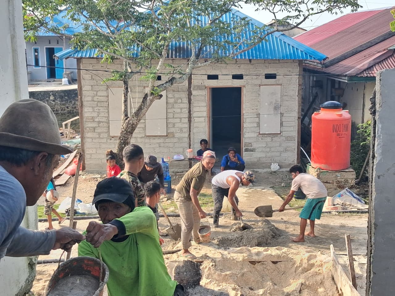 Semangat Gotong Royong Warnai Pembangunan Manunggal Air Bersih di Desa Umbele Lama