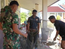 Pengecoran Lantai Ruang Kelas SDN Polewali Terus Dipercepat Satgas TMMD Ke-129