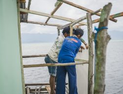 Renovasi RTLH Milik Bapak Nardianto Masuki Tahap Pemasangan Kasbor Dinding Dapur