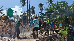 Kolaborasi TNI dan Masyarakat Terlihat dalam Pembuatan Manunggal Air Bersih di Desa Polewali