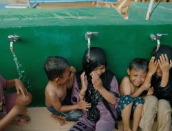 Senyum Bahagia Anak-Anak Umbele, Kini Bisa Mandi dengan Lebih Nyaman