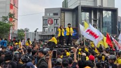 Mahasiswa BEM UI dan FMN Orasi di Tosari, Bawa 8 Tuntutan