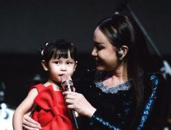 Rossa Bawa Raina Naik Panggung, Momen Hangat Ibu dan Anak Jadi Sorotan di Soul Concert VII