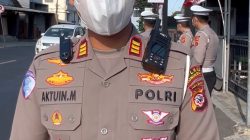 Polres Kuningan Bagikan Masker Gratis Antisipasi Abu Vulkanik