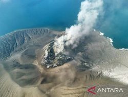 Gunung Anak Krakatau Kembali Erupsi Siang Ini, Berlangsung 17 Detik