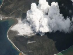 Anak Krakatau Tak Tumbuh Simetris, Rekam Jejak 100 Tahun Jadi Petunjuk Perkembangannya