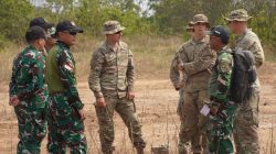 Prajurit Batalyon Arhanud 10/ABC Bersama Militer Negara Sahabat Tinjau Gelar Alutsista Jelang Latma Super Garuda Shield 2026