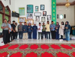 Ketuk Pintu Langit, Puluhan Rekan Profesi di Medan Doakan Rombongan Jurnalis Yang Hilang Saat Liputan Erupsi GAK