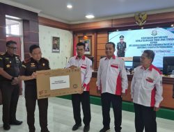 Kunjungi Kejari Purbalingga, Kajati Jateng Beri Bantuan Sarana Operasional ABPEDNAS