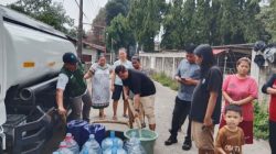 Masih Membutuhkan Air Bersih, Anggota DPRD Depok Imam Turidi Salurkan 10 Ribu Liter Air Bersih ke Warga RW 15 Kemirimuka