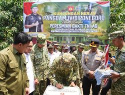 Pangdam IV/Diponegoro Tinjau Jembatan Gantung Merah Putih dan Resmikan Sumur Bor di Pati
