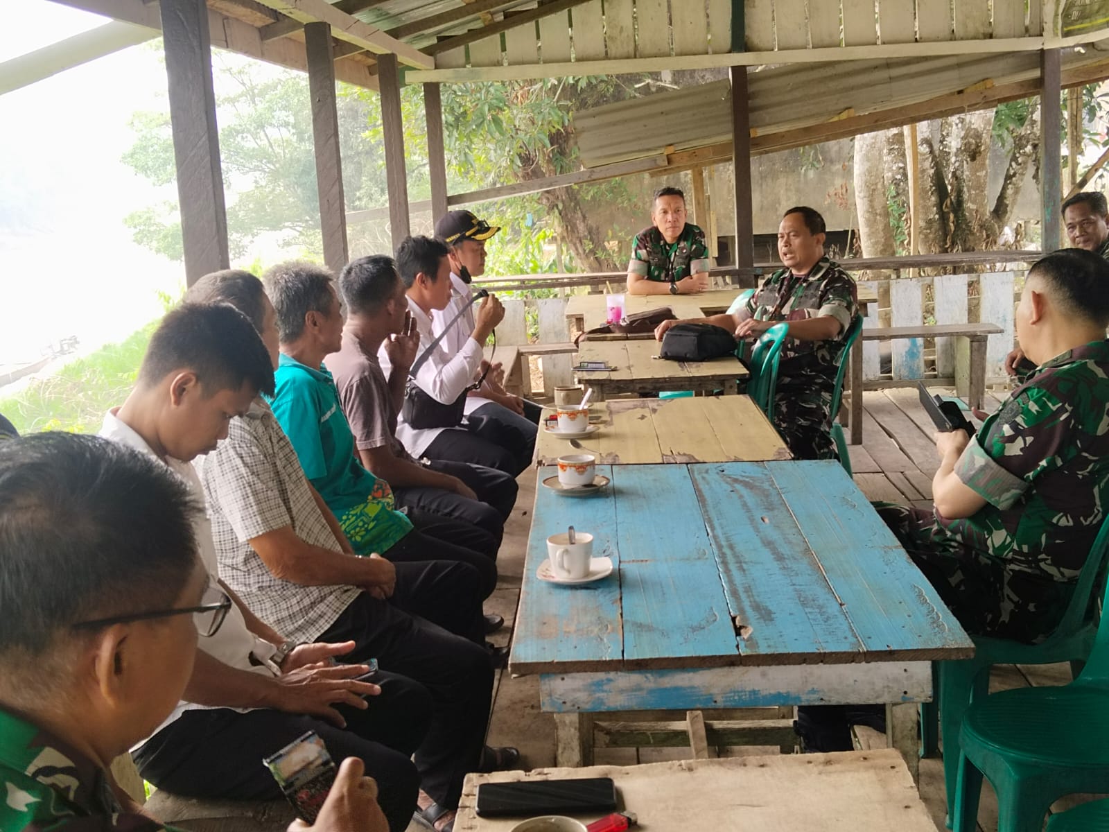 Ngopi Satgas TNI, Sinkronisasi Mitigasi Karhutla di Kayan Hilir