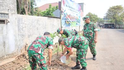 HUT ke-81 TNI, Kodim 0504 Jaksel Gerakkan Penghijauan Bersama Warga