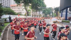 Ribuan Pelari Meriahkan hemaviton Fit & Health Action Run 2026 di Surabaya