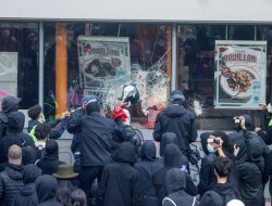 Prancis Batasi Aksi Unjuk Rasa di Paris, Istana Élysée hingga Louvre Masuk Zona Larangan