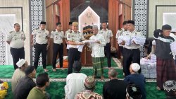 Ratusan Baju Koko Dibagikan di Lapas Cipinang, Ini Pesan Kalapas
