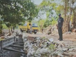 Urugan Liar Tutup Resapan Air, Warga Perbatasan Jakarta–Banten Terancam Banjir