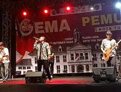 Sigit Wardana Bikin Pengunjung Kota Tua Singalong, Bawakan 5 Lagu dalam 45 Menit