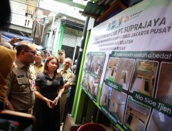 Arifin Resmikan Bedah Rumah di Mangga Dua Selatan, Empat Keluarga Terbantu